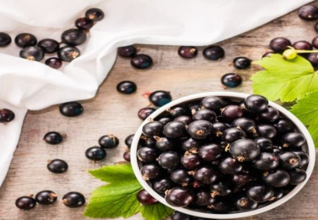 Acai Berries in a bowl