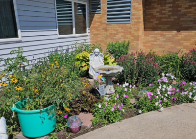 Flowers in the courtyard at Elm Crest