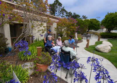 Residents out in the courtyard at Carmel Hills
